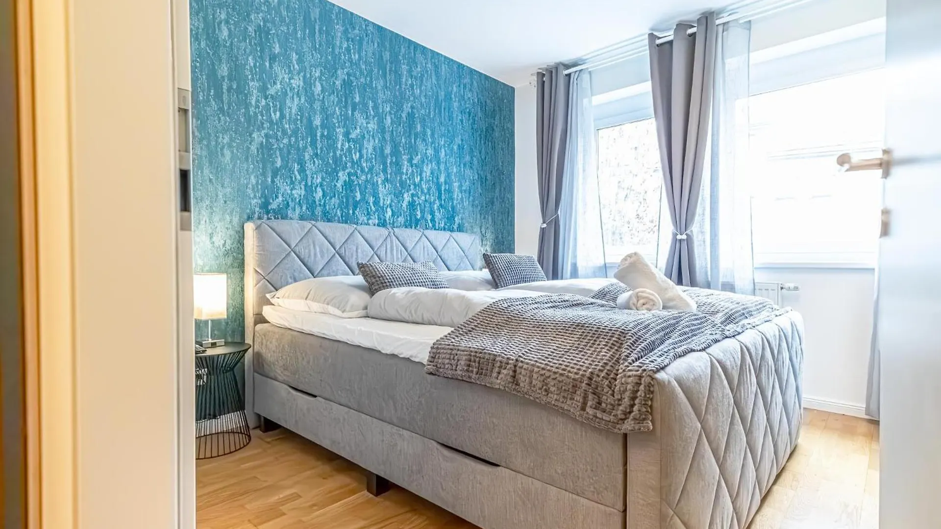 Nice 1Br & 1Lr Apt With Balcony, 9Min To City Center Vienna